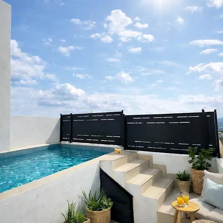 Apartmán Avanel Private Pool Penthouse *