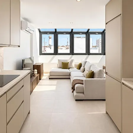 Avanel Private Pool Penthouse Apartamento